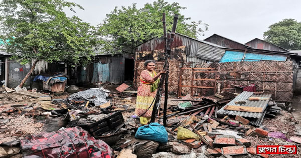 ‘বাগানের কথা শুনলে কেউ ঘর ভাড়াও দিতে চায় না’