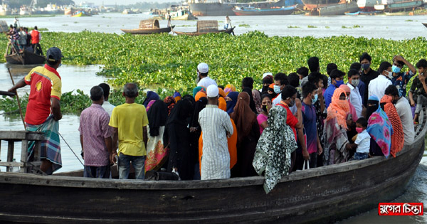 কঠোর লকডাউনেও অসতর্ক জনগণ