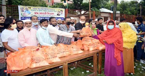 ১১নং ওয়ার্ডের সুবিধা বঞ্চিতদের পাশে টিম সাইফুল হাসান রিয়েল