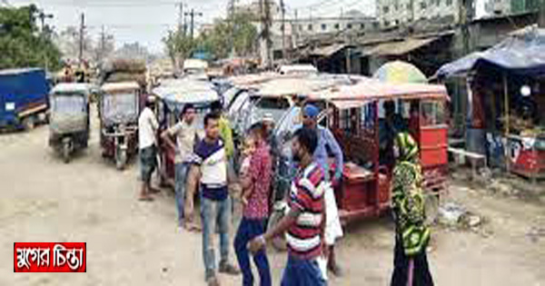 ডিক্রিরচর খেয়া ঘাটে ইজিবাইক চালকদের চাদাঁবাজি!