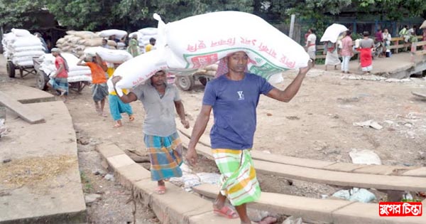 নিম্নআয়ের মানুষের জীবন ওষ্ঠাগত