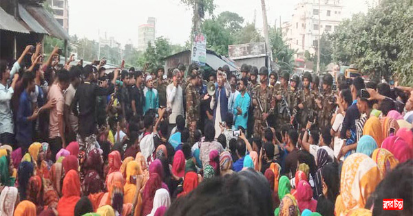 ৮ দফা দাবীতে পিএম গার্মেন্টস`র শ্রমিকদের কর্মবিরতি ও বিক্ষোভ