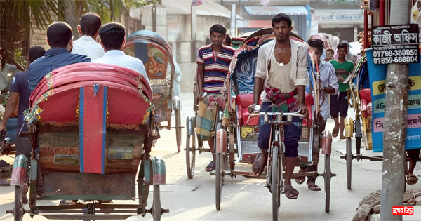 হরতাল-অবরোধে বেকায়দায় খেটে খাওয়া মানুষ