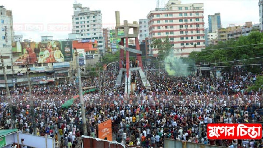 দুনিয়া কাঁপানো অভ্যুত্থানে ফ্যাসিস্টদের পতনের বছর